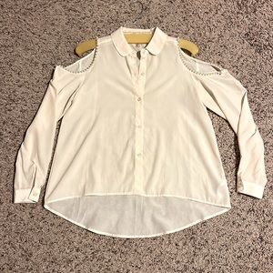 F21 Exclusive blouse with cutout shoulder